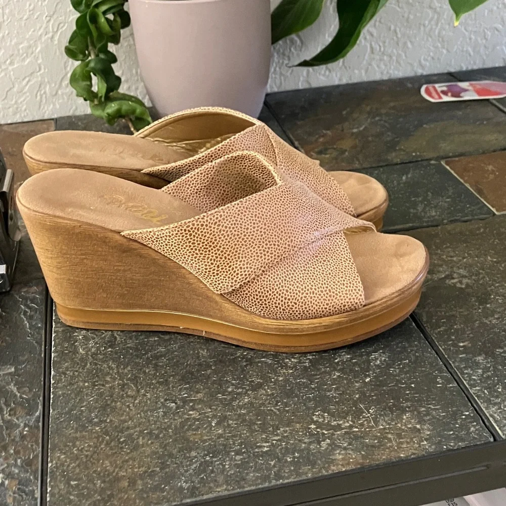 Onex Style Dianne Tan Wedge Slide Sandal‎ - Women's Casual Platform Size 6